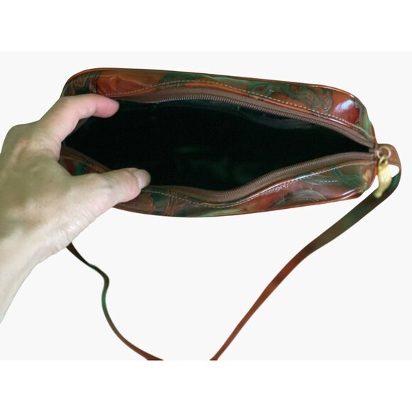 Vintage Leather Crossbody Bag With Chain Print & Brown Adjustable Strap - Picture 3 of 4